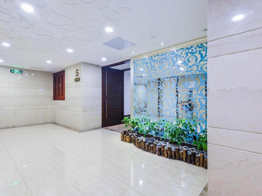 นิว เวิล์ด โฮเต็ล Hotel กวางโจว ภายนอก รูปภาพ
