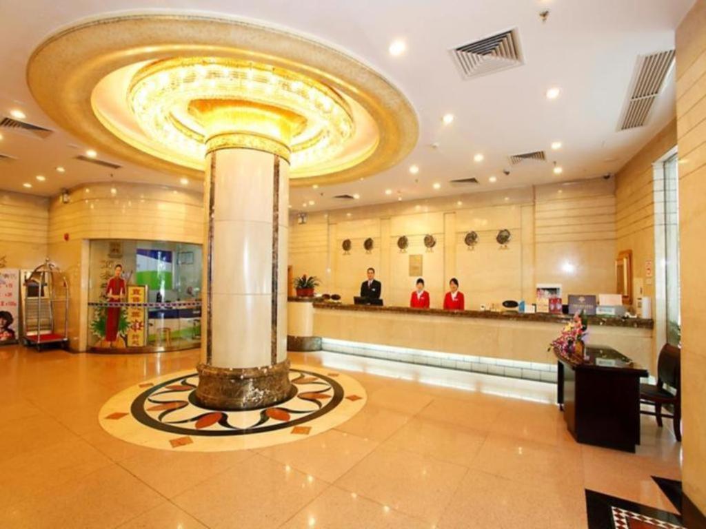 นิว เวิล์ด โฮเต็ล Hotel กวางโจว ภายนอก รูปภาพ