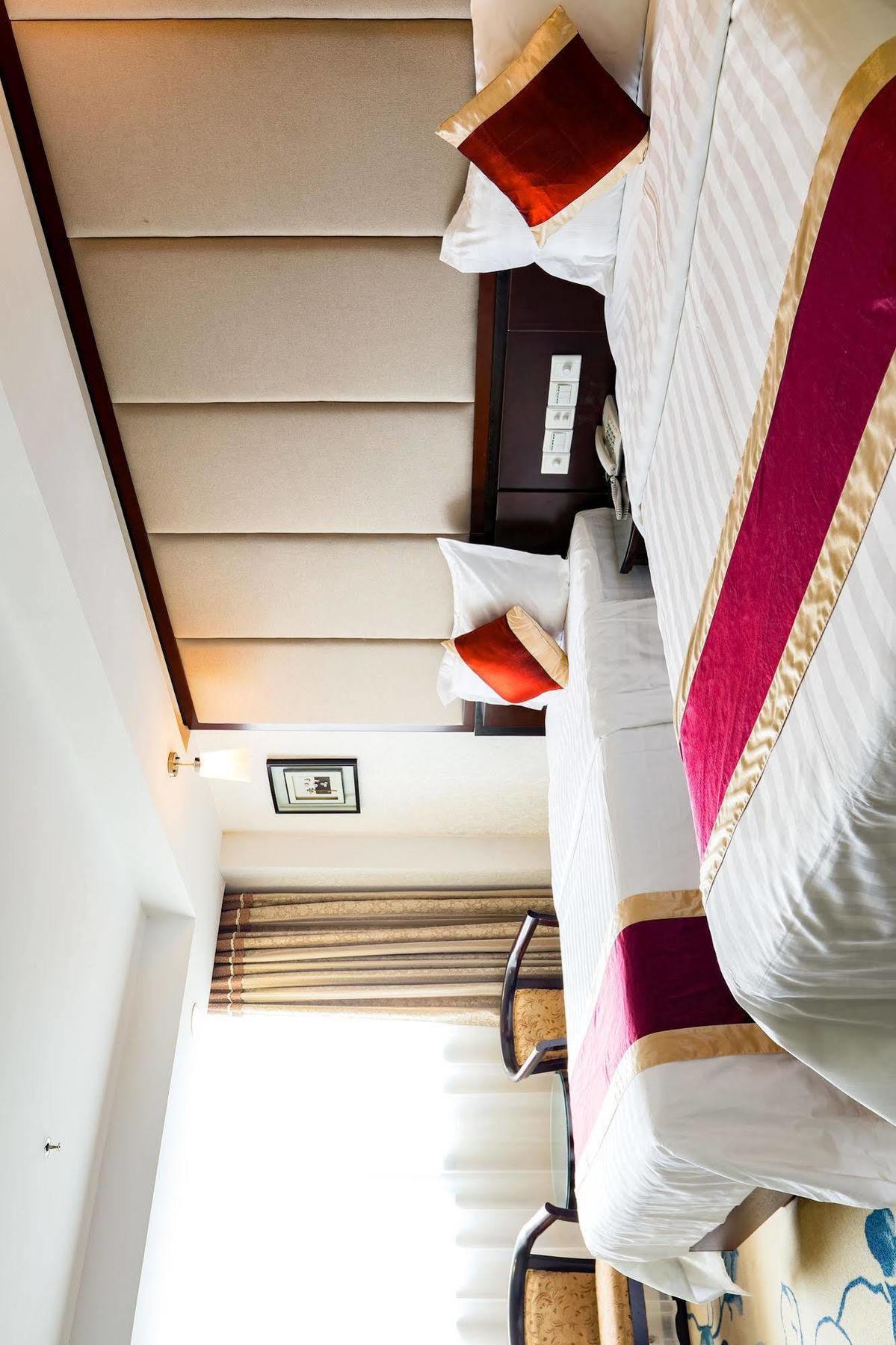 นิว เวิล์ด โฮเต็ล Hotel กวางโจว ภายนอก รูปภาพ